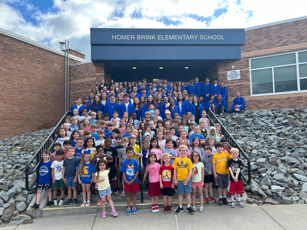 MECSDSpartans's tweet photo. One of our favorite Spartan traditions!

Today, our graduating seniors completed their Senior Walkthroughs of their former elementary buildings and Middle School.

From a Senior/Kindergartener class photo to the historic bell ringing, we are so proud to continue these traditions. https://t.co/i4MkpP5jC4