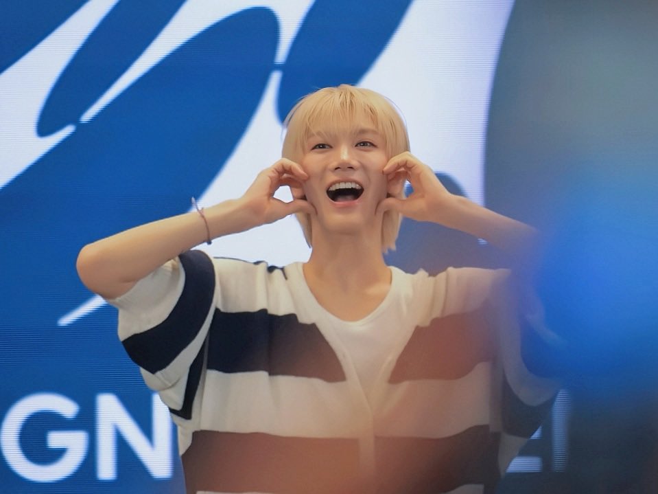 jjane_cs's tweet photo. ลูกน่ารักมากงานนี้ ใจเหลวหมดละ https://t.co/1IWEjrUdR7