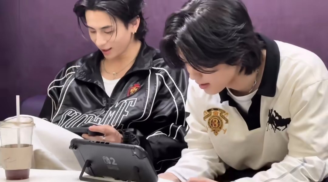 mini10miniff's tweet photo. Vlogめっちゃ幸せな気持ちなる〜🥰
迅たんかわいい🎶 https://t.co/JRuiNlXNNg