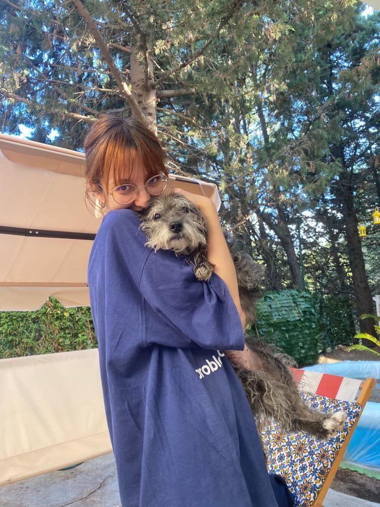 lertratkyuen's tweet photo. per sempre io e te luna, non importa dove o quando https://t.co/IxQR2m7IZ4
