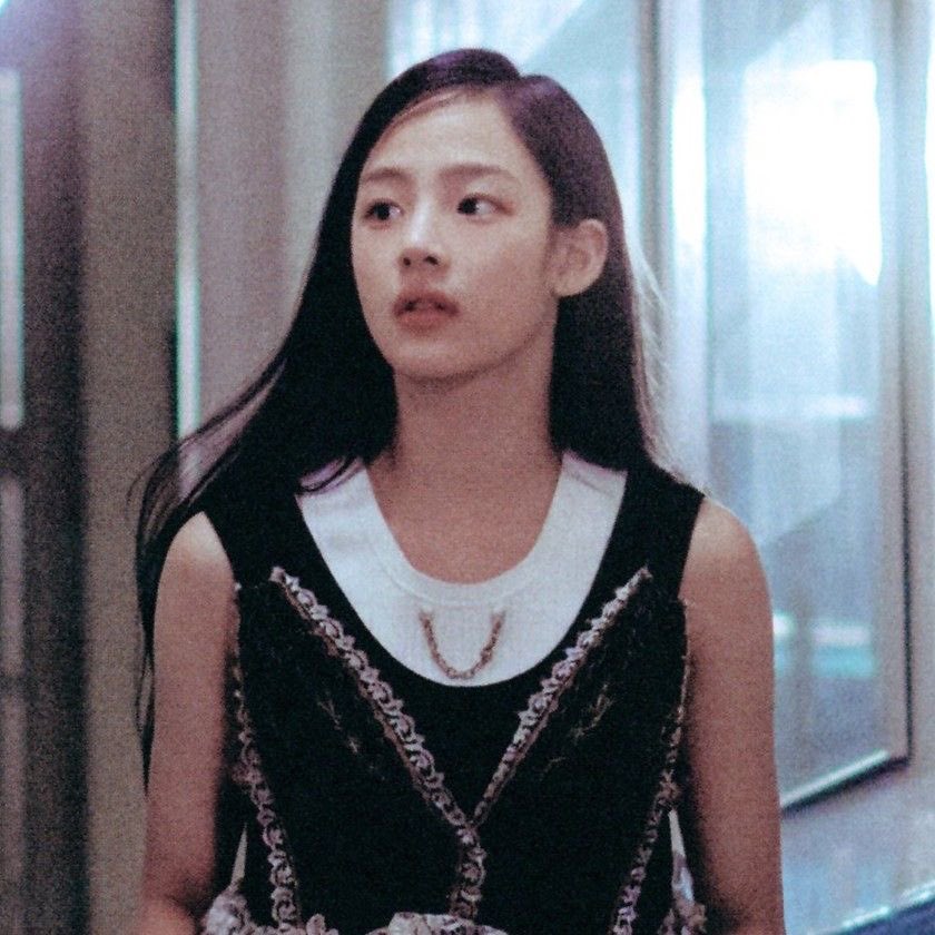 yu___m____s's tweet photo. 민지 아씨/// https://t.co/bcLUdjVAGr