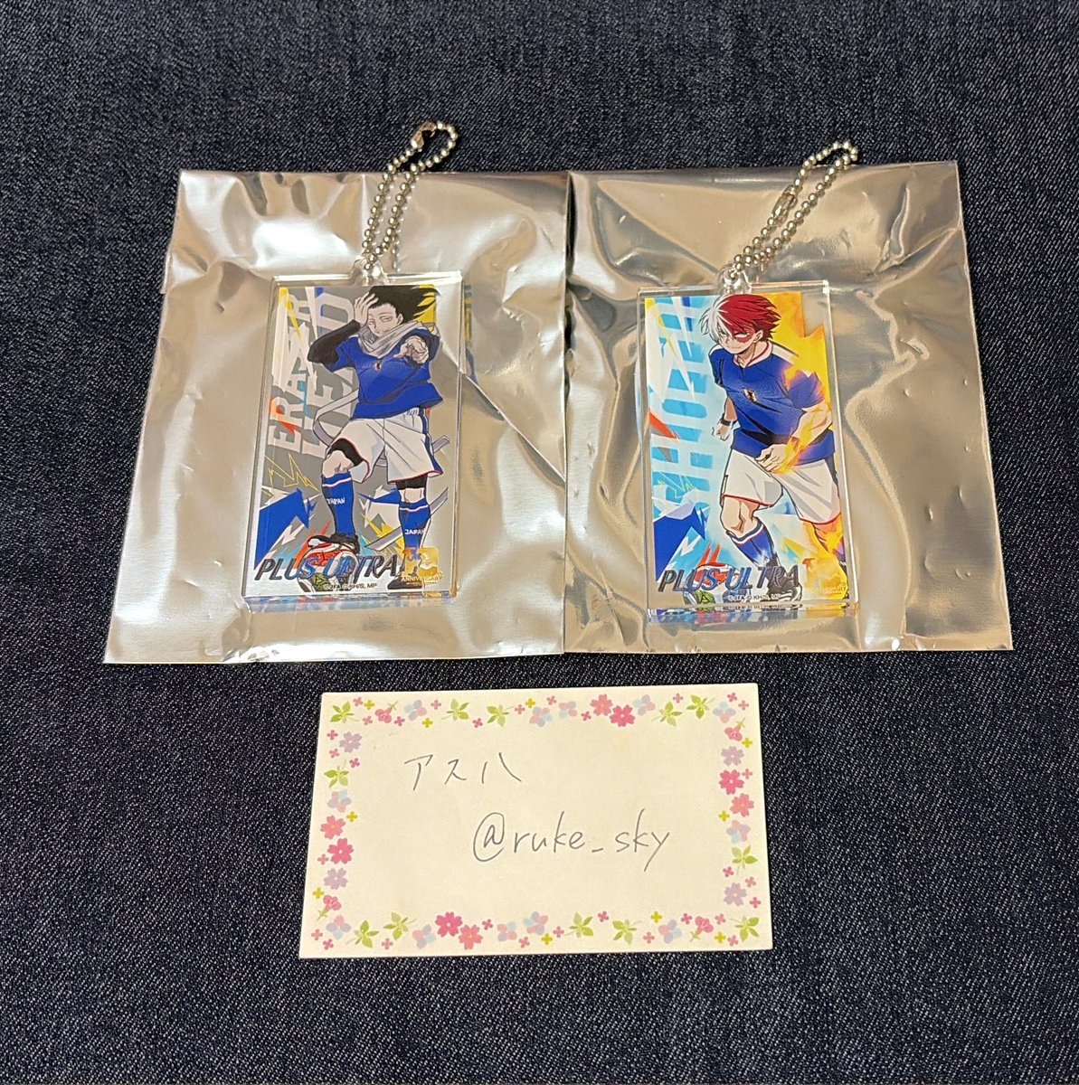 ruke_sky's tweet photo. 【交換】僕のヒーローアカデミア ヒロアカ サッカー 日本代表 ver. アクリルキーホルダー

譲→轟・相澤
求→爆豪＞緑谷

爆豪優先で探しております。郵送交換のみ。
検索からでもお気軽にお声掛けください！ https://t.co/VuC7PVDtlU