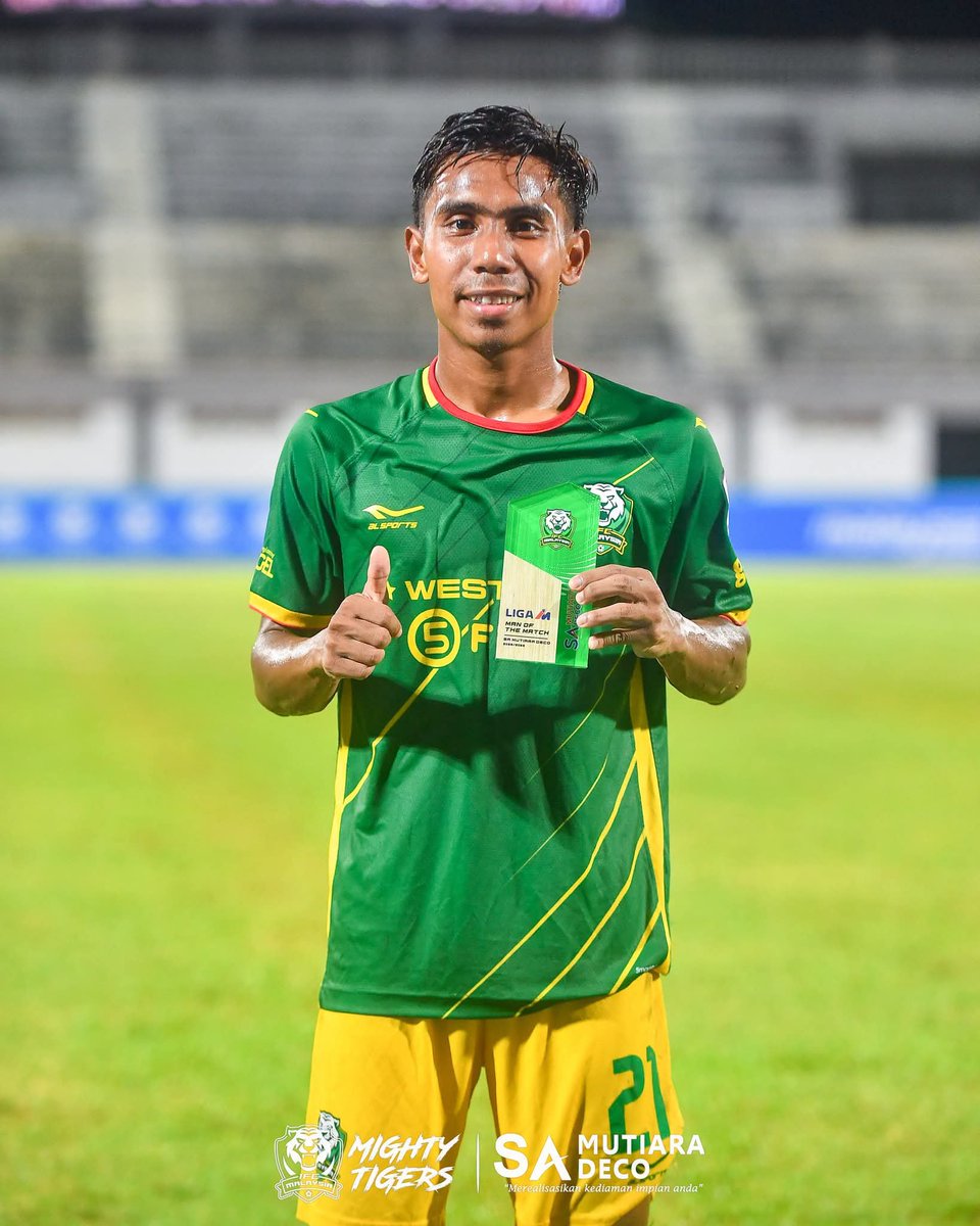 FadhirulS's tweet photo. Pemain sayap lincah, Fayadh Zulkifli dikhabarkan bakal menyertai Sabah FC bagi harungi kempen Liga M musim 2026/2027 🔜⏳

Untuk rekod, Fayadh telah tampil dalam 21 perlawanan dengan mencetak 4 gol serta 3 bantuan gol buat Imigresen di pentas Liga Super musim lalu ✍🏼

@ASTROARENA https://t.co/My66VXUSz6