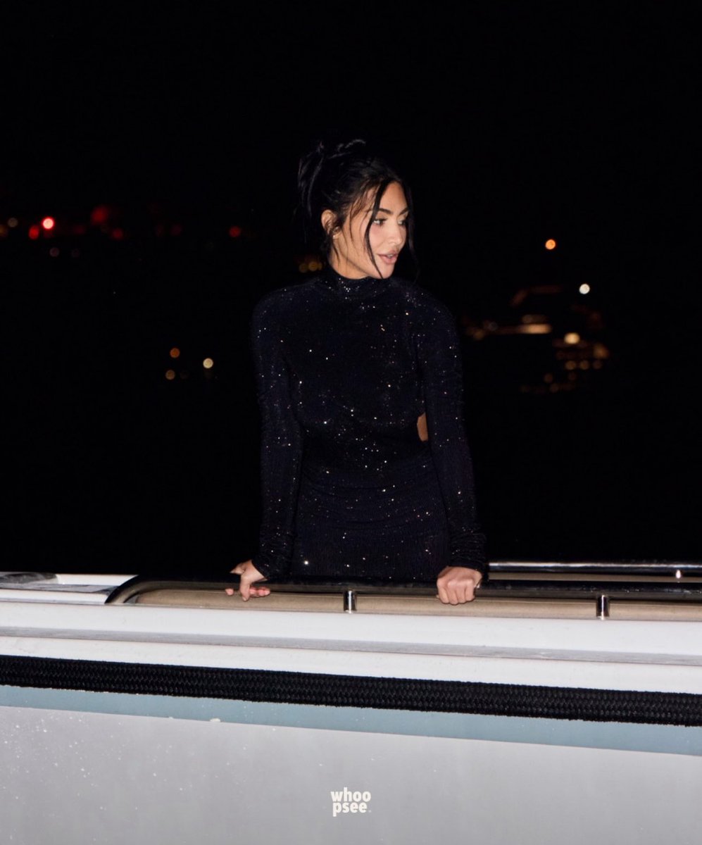 leandek15's tweet photo. Demna muse in full action! 
Kim Kardashian stuns in Monaco wearing Gucci la Primavera worn by Kate Moss https://t.co/iyWtA54Ehy