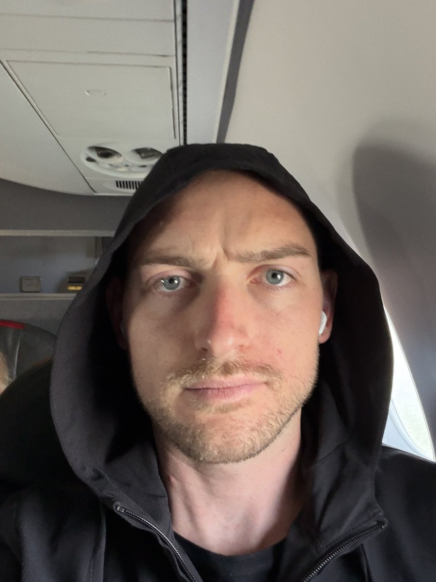 marcusmth's tweet photo. @Delta @Boeing @AmericanAir @CapitalOne 🎟️ @AmericanAir (@SkyWestAirlines) AA6336
🪽 N507SY
🗺️ Los Angeles (LAX) > San Francisco (SFO)
✈️ Embraer 175
💳 @Chase Sapphire Reserve https://t.co/Zxgxbd0tfr
