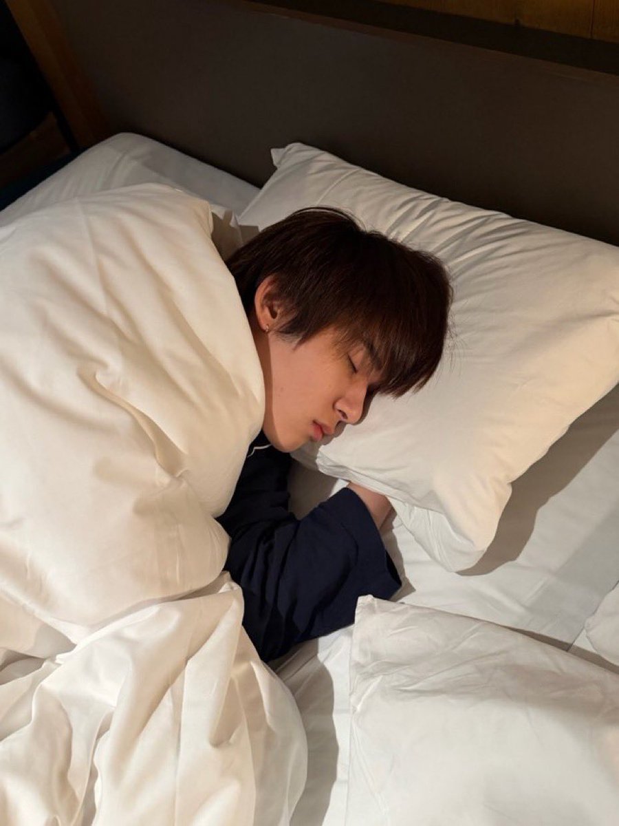 T_TPORPOR's tweet photo. 부모님, 저 진심으로 마음이 심란해요
낳아주셔서 감사합니다🤭
 제가 이런걸 보면 살아갈수있게 해주셔서 🙏
#teeteepor #ตี๋ตี๋ป๋อ #twnpich #porsuppakarn https://t.co/JbC0qFjL9Q