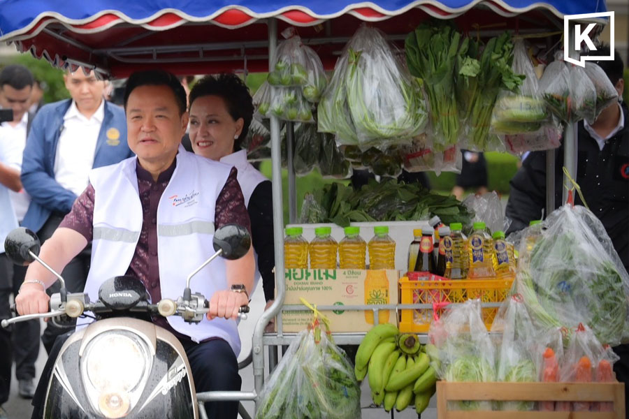 bsubram's tweet photo. Thailand's PM rides a motorbike with a grocery sidecar to drum up sales for mobile vendors and small entrepreneurs 
#Bangkok https://t.co/m9ukZ0kyjy