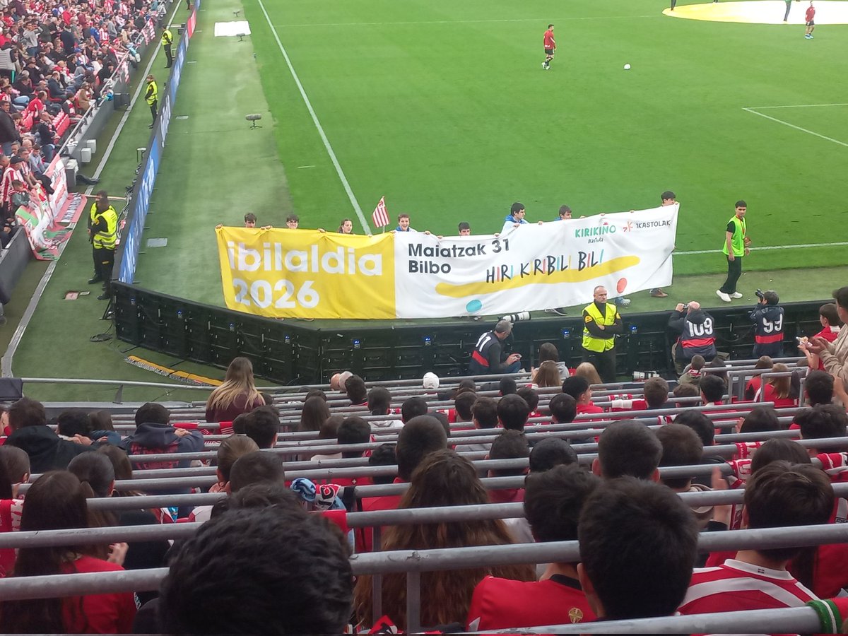 illuno69's tweet photo. Athletic-zale euskaldunon "X"-ko kontu barriak ezagutu nahiko nituzke. Zeure pasioak Athletic-a, geure Herria eta Euskara baldin badira, arren, jarrai gaitezen alkarri, birtxiokatu mezutxo hau: zabal ezazu ea euskal komunitate Athleticzaleari iristen zaion eta indartzen dogun. https://t.co/VRycB9ZZs2