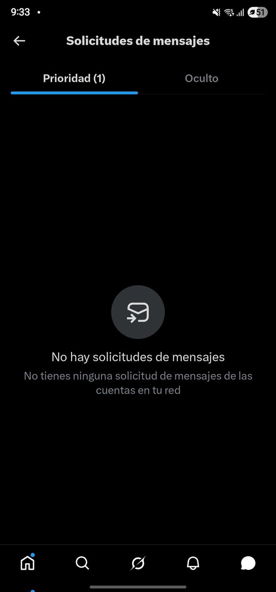 ElForasteroCDMX's tweet photo. Oigan si alguien me manda mensaje no es que no les quiera responder. De un tiempo para acá la app no me deja ver solicitudes de mensajes 😔 https://t.co/BQbE4exkzr