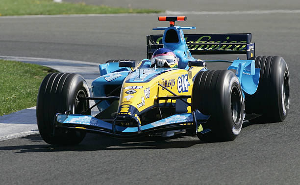 NetoDemetriou's tweet photo. Jacques Villeneuve, Renault, F1 testing, Silverstone, 2004. Photo: Mark Thompson. https://t.co/fVROjgvNEj