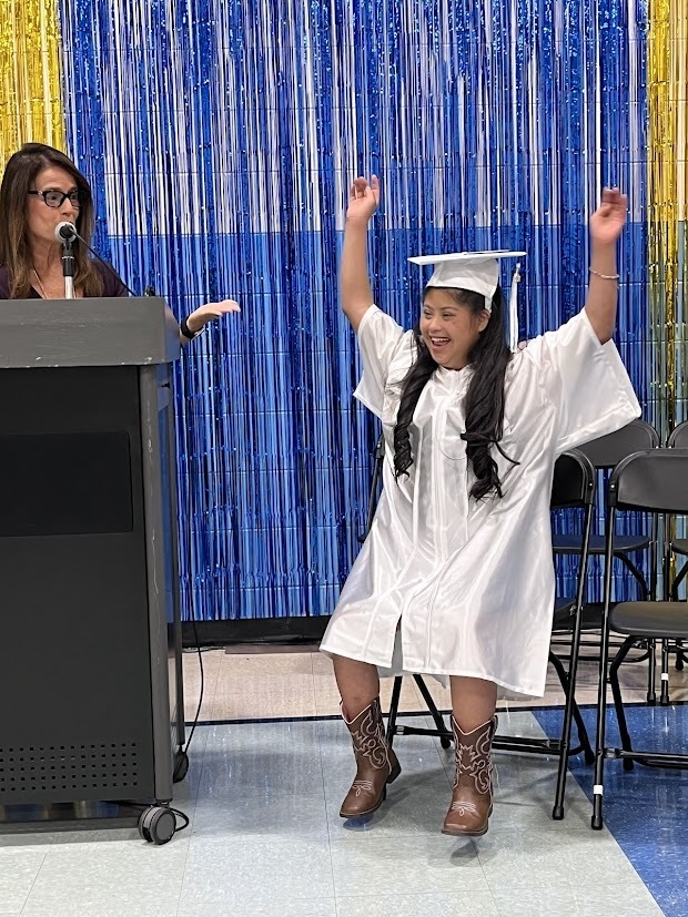 MTSDnews's tweet photo. Congratulations to Jenny, RDS’s Class of 2026 graduate! 🎓 On Friday, she celebrated this milestone surrounded by her RDS family, family, and friends. We wish Jenny all the best as she begins her next chapter! https://t.co/USkFS1nlsO