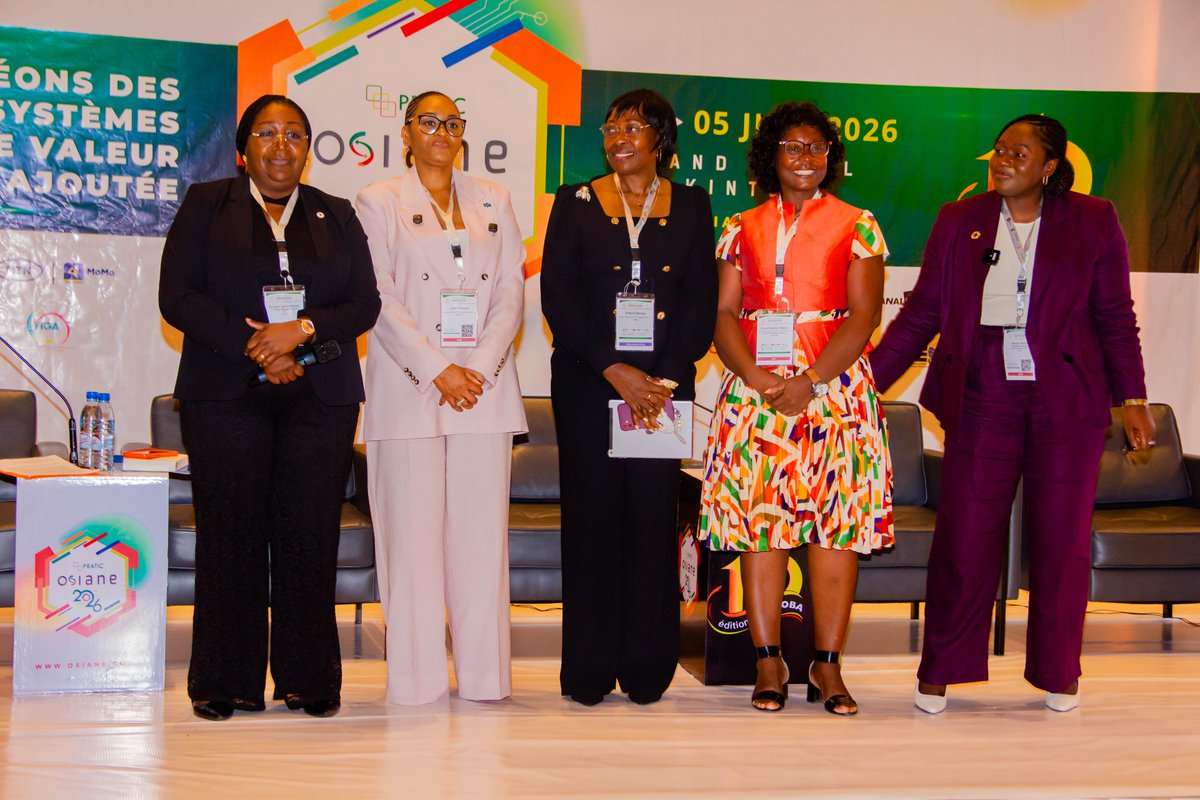 BciCongo's tweet photo. [OSIANE 2026 – JOUR 3]

Une troisième journée marquée par l’innovation, les rencontres stratégiques et la réflexion autour des enjeux du numérique en Afrique.

À travers les panels, échanges et démonstrations, OSIANE 2026 continue de créer un cadre propice au partage de connaissances et à l’émergence de nouvelles opportunités.

La BCI, partenaire Elite+, reste engagée à accompagner la transformation digitale et à soutenir les initiatives qui façonnent l’avenir.

Retour en images sur les moments forts de cette journée inspirante.

#BCI #OSIANE2026 #Jour3 #Innovation #TransformationDigitale #Fintech #Networking #Afrique #GrandirEnsemble