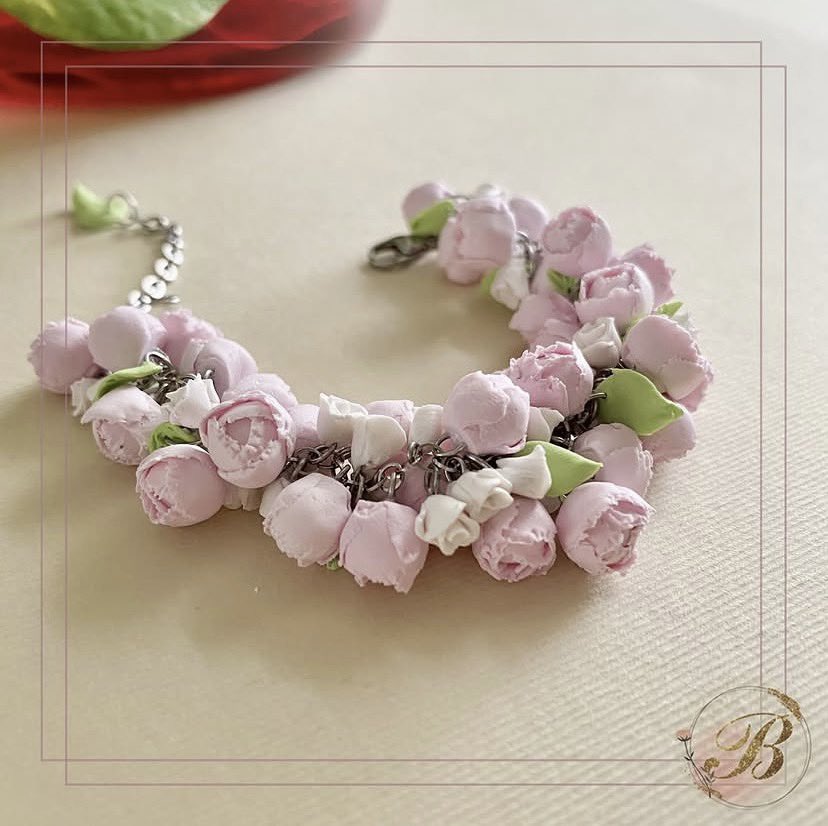 bizgool2's tweet photo. خوشه ای رو به صورت دستبند هم میتونید سفارش بدید☺️😍
قیمت دستبند ۷۱۰ تومان
گوشواره ۶۱۰ تومان
کاملا نشکن و قابل شست و شو https://t.co/pBrXtr4t6j