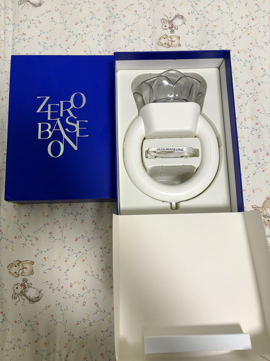 februa_lee's tweet photo. ★ ส่งต่อแท่งไฟ ZEROBASEONE ★

ใช้งานได้ปกติ -ใช้คอนไทย1ครั้ง-
มี 2 แท่ง
— 🩵 1,030 ฿ ส่งฟรี 

#ตลาดนัดzerobaseone #ตลาดนัดzb1 #ตลาดนัดเจเบวอน https://t.co/x9HjUV58Yl