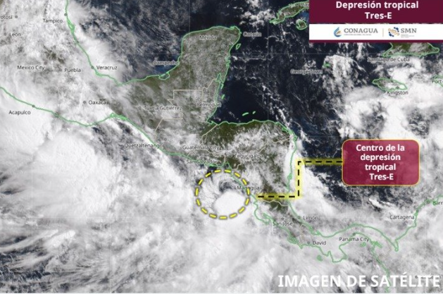 entreveredas's tweet photo. 🌪️ El Pacífico no da tregua.

Mientras la tormenta tropical Boris amenaza con lluvias intensas en Guerrero, este lunes nació la depresión tropical Tres-E frente a Centroamérica y podría convertirse en la tormenta tropical Cristina durante las próximas horas.

Autoridades mantienen alertas en Nicaragua, El Salvador y Honduras por el riesgo de inundaciones y deslaves.

🌧️ Junio apenas comienza y la temporada de ciclones ya muestra una actividad intensa en el Pacífico oriental.

#Clima #Boris #Cristina #Huracanes2026 #Pacífico #México #EntreVeredas

https://t.co/cWpC07nS74