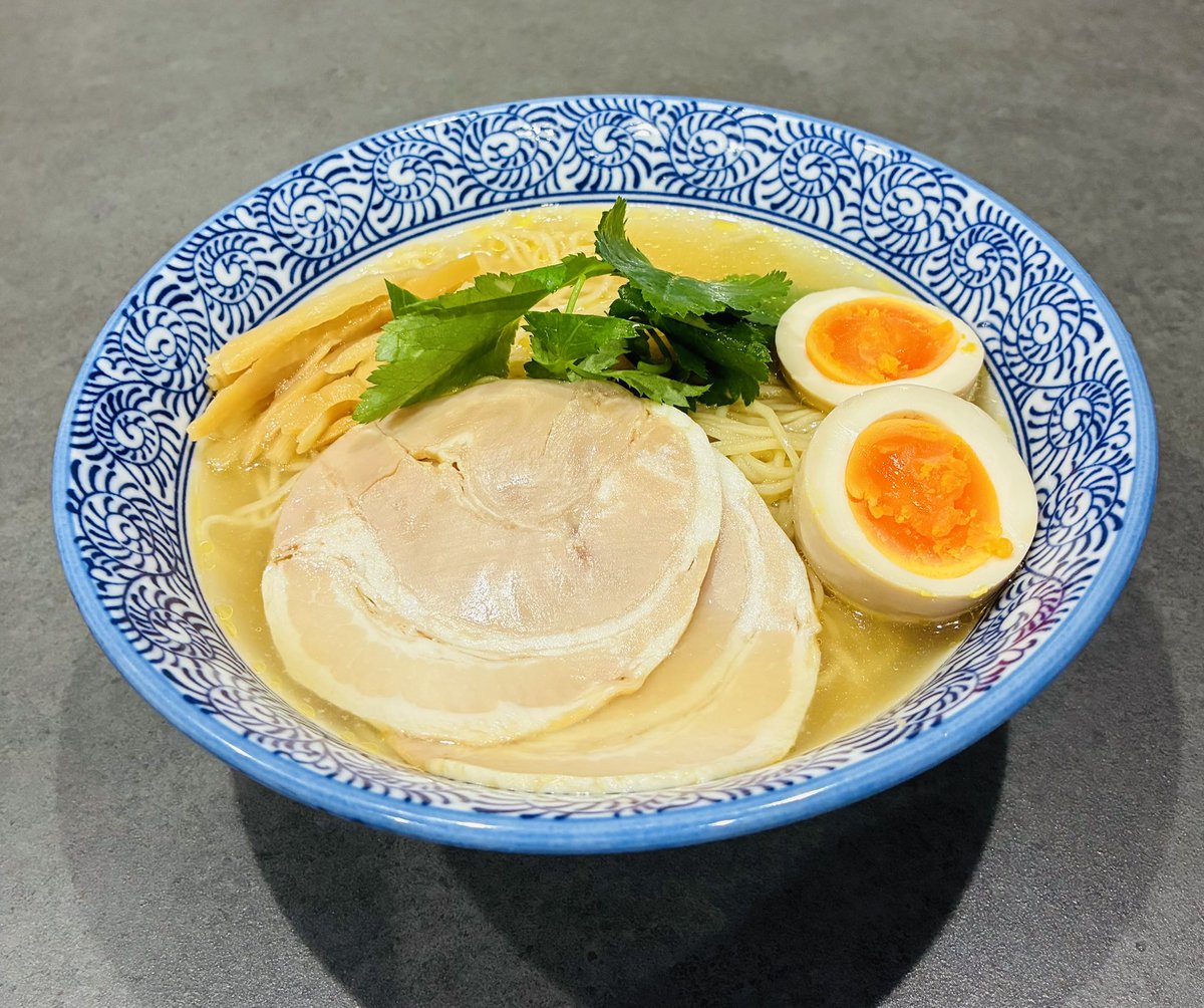 kitchenpapa1's tweet photo. 「ラーメン ❤︎ DIARY by 琉球泡盛」
blog更新しました
らーめん阿夫利
冷やし柚子塩らーめん
日清食品チルド
https://t.co/dt3Mk9vamm
#らーめん阿夫利 #冷やし柚子塩らーめん #日清食品チルド #AFURI https://t.co/nGQTjcp26H