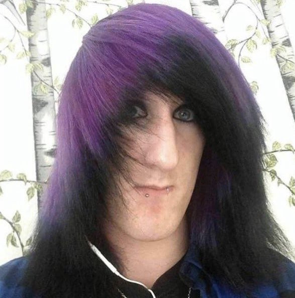 mcbob100's tweet photo. @Gaale1316 To me, she looks like that one emo logan paul image. https://t.co/KHhGtWK9oD