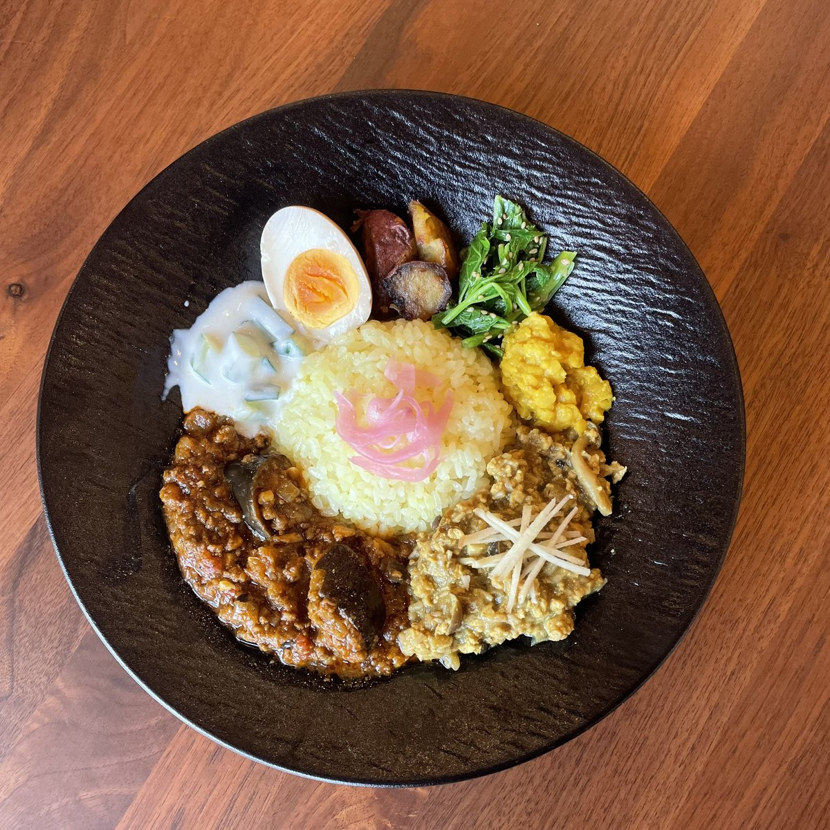 trip_curry's tweet photo. 八丈島でのPOP UP 初日、OPEN前からバタバタしてたけど、楽しくやりきれました🫶
来てくださったみなさま、ありがとう◎！ https://t.co/DodcFruzLc
