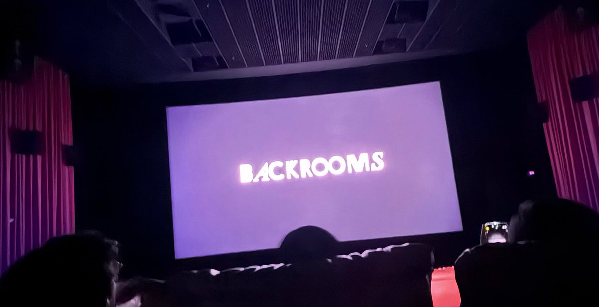 lotusforu__'s tweet photo. spending my 20s in the cinema https://t.co/0HIY0CF84R