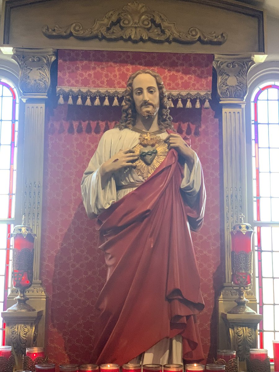 kathrynlopez's tweet photo. Which Beatitude speaks to you most right now? What is God telling you? What is He inviting you to? #homilytweet @MagnificatMag #SacredHeartSpotting https://t.co/9C07qlQA7z