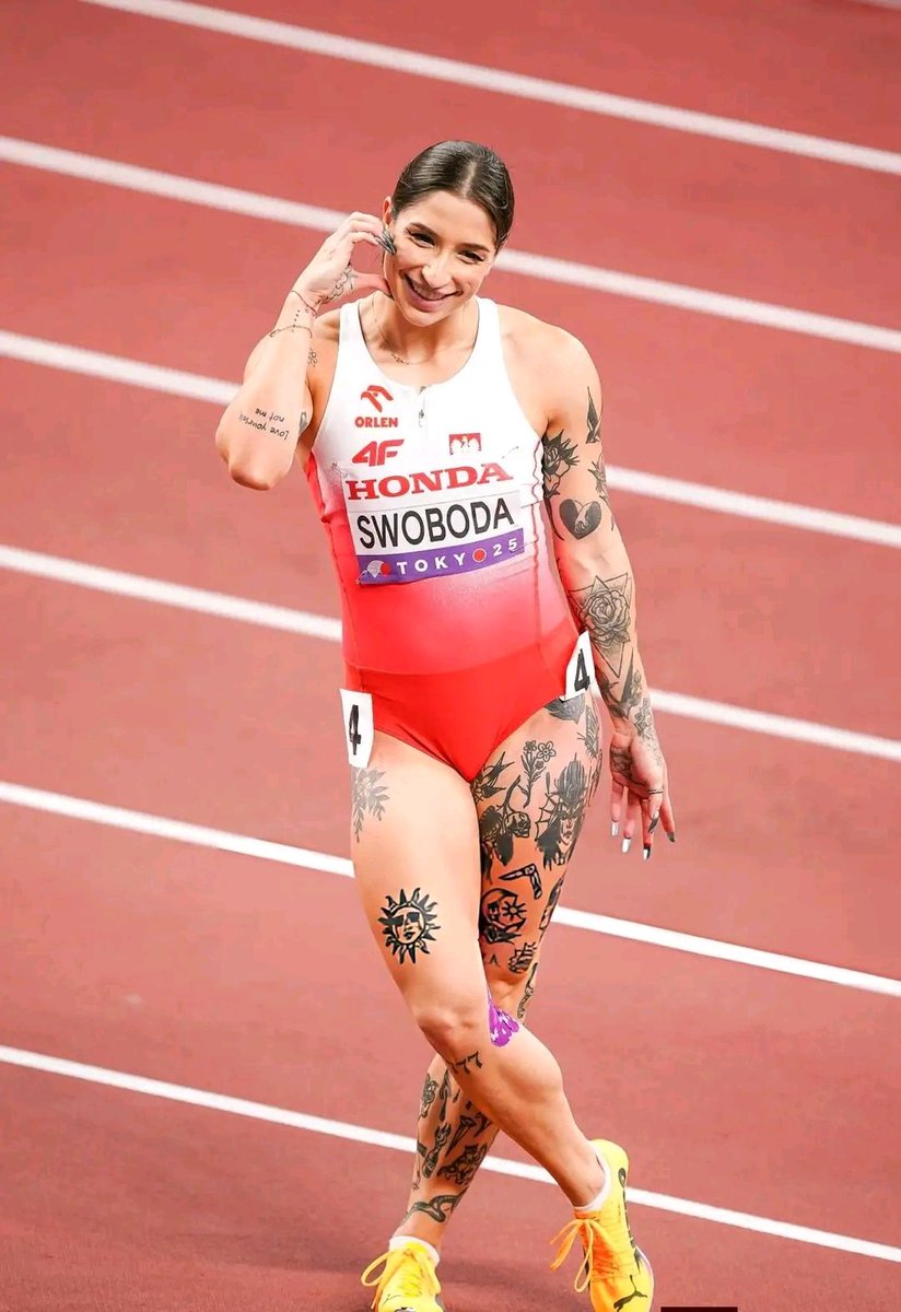 RunningEmpiree's tweet photo. Ok maybe slightly overated from the likes of jefferson or oh so many...but she fast and fun to watch.  She's pretty good indoors but tend to run out of gears at the hundred.  Polands Ewa Swoboda. https://t.co/m6uoWJz6r9