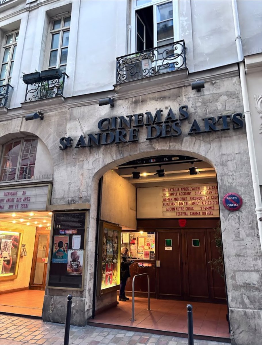 JCoupable's tweet photo. 🚨 SIGNALEMENT ‼️

Au cinéma parisien Saint-André-des-Arts, lors d’une séance du film Des Rayons et des Ombres, la projection a été précédée d’une courte vidéo de soutien à la cause palestinienne d’une durée de quelques minutes !
@AmisDuCrif @Le_CRIF @fsju @BnaiBrithFrance 
⬇️ https://t.co/JJsPA4QTks