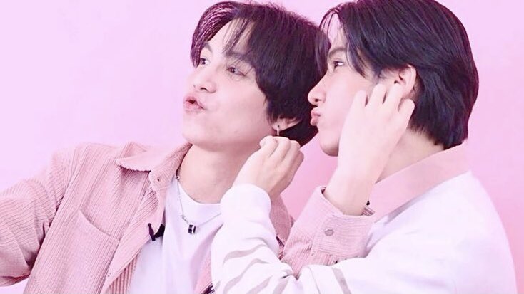 lotuslumufy's tweet photo. oh, my cotton candies are exactly like this 💖 https://t.co/WjLsN4z5QE