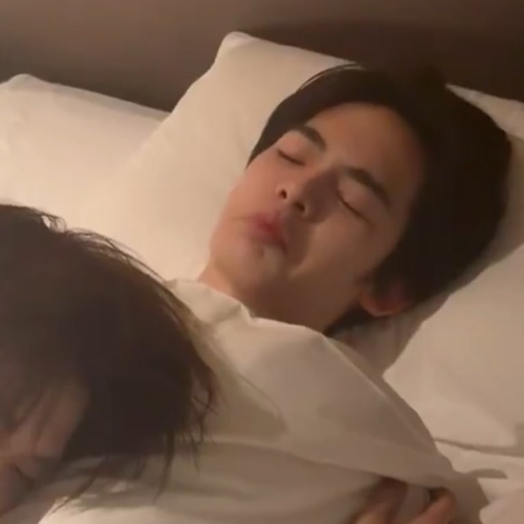 neverbeams's tweet photo. เหม็นหมาไม่อาบน้ำ https://t.co/c2I4LBsGJY