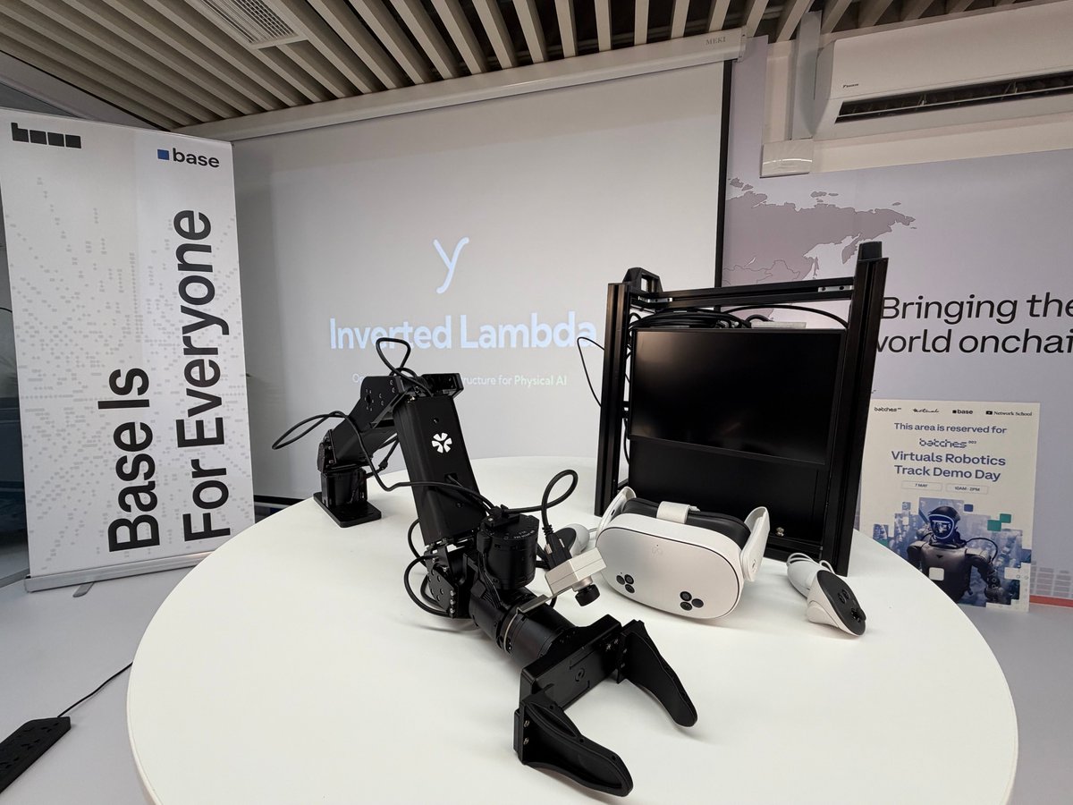 InvLambda's tweet photo. Behind the code, beyond the simulation. 🛠️🦾

Just a peek into the messy reality of setting up hardware loops and fine-tuning the rigs. Big thanks to Tony for grinding through the chaos with us to make this drop happen. https://t.co/o8dqNgXWpr