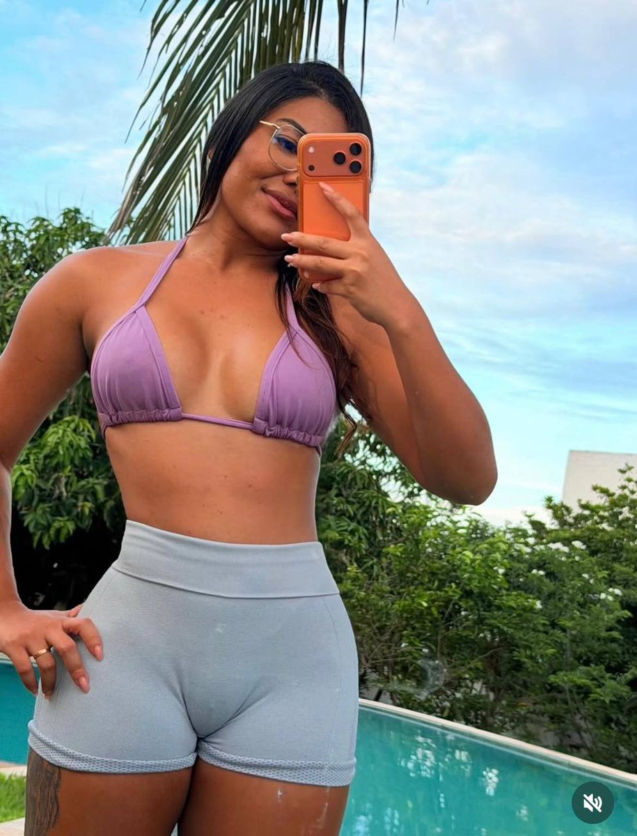 Babadoefofoca0's tweet photo. 🚨VEJA: Gaby Lopez acabou de soltar o vídeo com Kid Bengala, mais desejada do momento não teve piedade e mostrou tudo sem filtro. 

Dizem que é um dos vídeos mais insanos que ela já gravou.👇 https://t.co/jbYGjPK3Mt