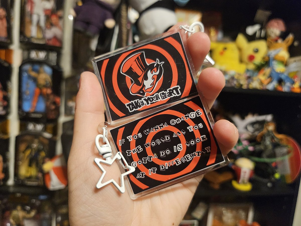 lung__tar's tweet photo. Friendly reminder I make Persona keychains!! 🫵
If you wanna celebrate P4R and P6 with some cool new merch, hit up my Ko-Fi! Link in bio! 🫶
.
.
.
#persona4revival #persona6 #persona3 #persona5 #persona4 https://t.co/GShCsmaeqC
