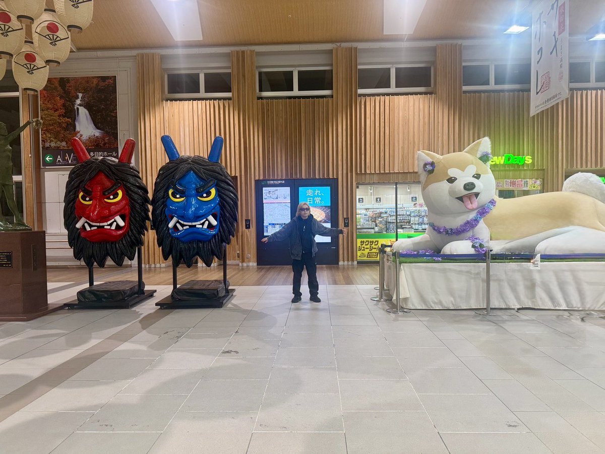 kiryuintw's tweet photo. 秋田駅からバスで秋田空港へ行き新千歳空港へ行き特急で帯広へ来ました🚌✈️🚅
秋田ではいぶりがっことか色々食べましたがバームクーヘンの串揚げ美味しかった笑
今日は終始雨でした、帯広寒いね(^-^)❄️インデアンのカレー食べたよ美味しかった！🍛
明日はソロライブ帯広公演です〜宜しくお願いします！ https://t.co/lexFb5pj1m