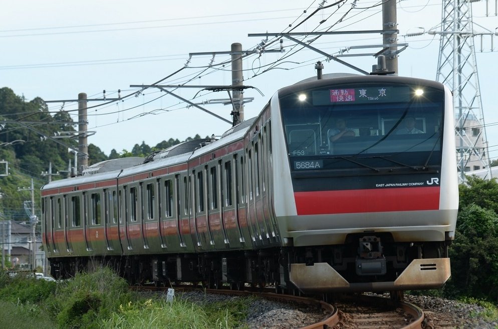 371M_for_Choshi's tweet photo. 分割編成 K3+53が最初に離脱して
15年後 F53+553が最初に離脱
歴史は���り返す…

2011.5頃 
運用開始1～2日目だったかな ピカピカの新車だった頃のF53+553 まだ潮見で10両写せた頃。
この日が落成後初の83運用だったと記憶している。

2019.6頃
F53 通勤快速東京行 https://t.co/ImYoR0WEwF