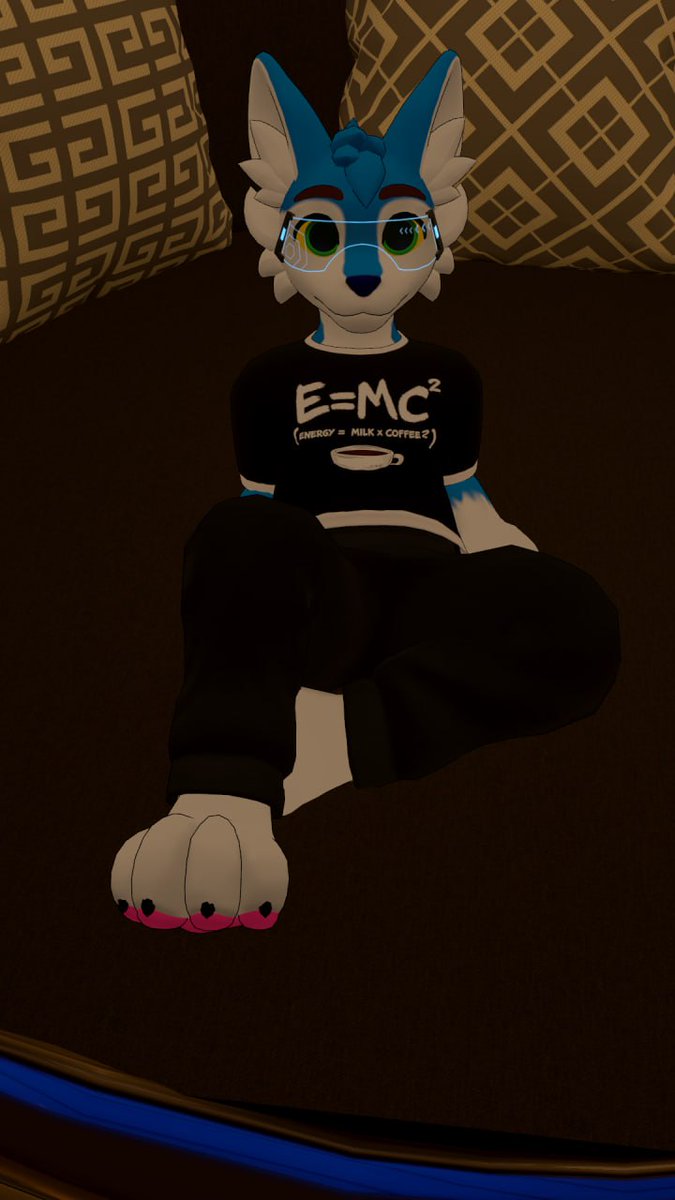 DarkWolfy0099's tweet photo. Tenemos avatar nuevo para el vr chat uwu
Es el winterpaw mini 💙
Ropita hecha por: @GeikoTheFox https://t.co/2HMkTYawXA