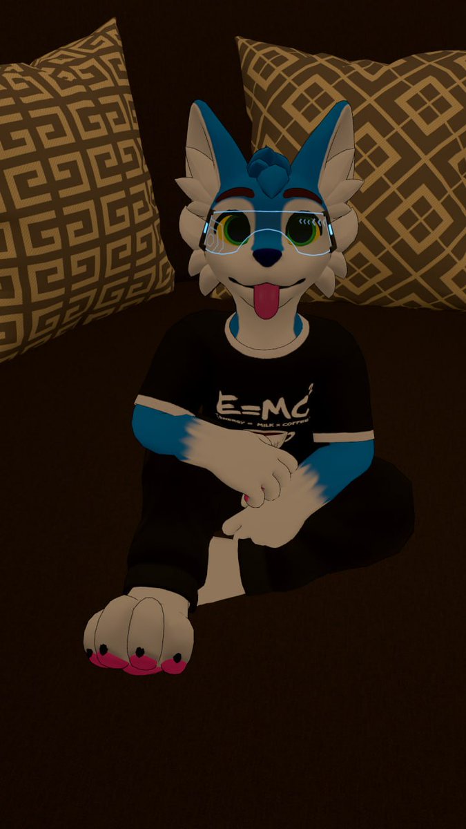 DarkWolfy0099's tweet photo. Tenemos avatar nuevo para el vr chat uwu
Es el winterpaw mini 💙
Ropita hecha por: @GeikoTheFox https://t.co/2HMkTYawXA