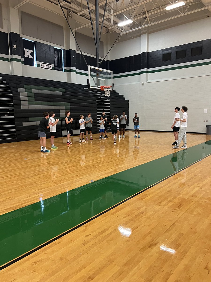 KParkBasketball's tweet photo. Camp day ☝️ is off to a great start‼️‼️

FUNDAMENTALS is KEY 🏀 💪 https://t.co/401TB9cY2Z