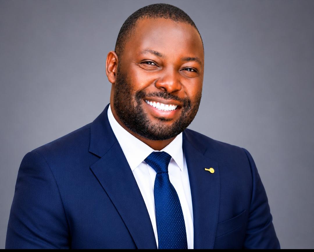 rotaryd9213's tweet photo. 𝐁𝐑𝐄𝐀𝐊𝐈𝐍𝐆 𝐍𝐄𝐖𝐒

@GKitakule has announced 

@Dhamuzungu_p  
              &amp;
@KaziroKyambadde

As District Governor Nominee Designate for Districts 9217 and 9218

#RotaryEyamba https://t.co/xF0qAwWhZq