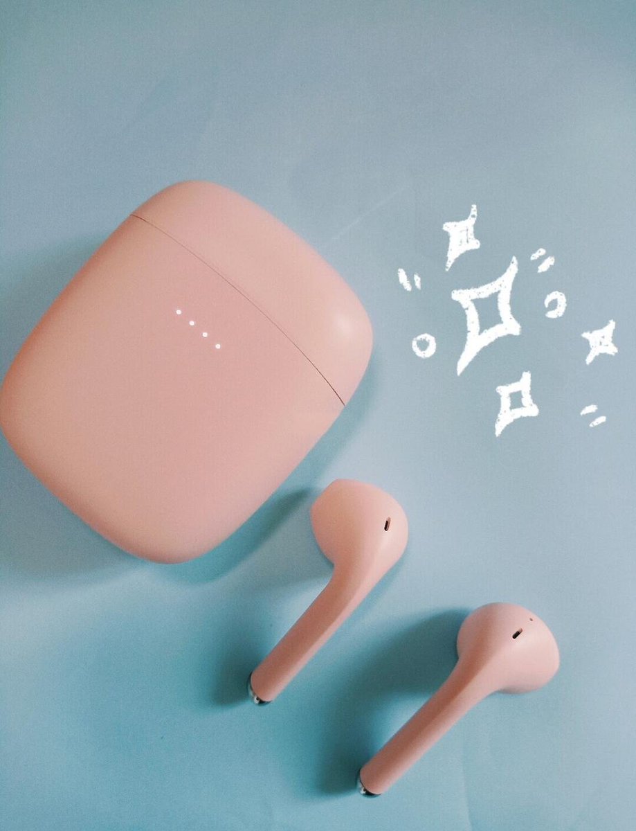lienka179's tweet photo. Just unboxed my long-waited wireless earbuds! The sound quality is chef’s kiss and the design fits my ears perfectly. Worth every penny! https://t.co/Gfy58OXXhZ