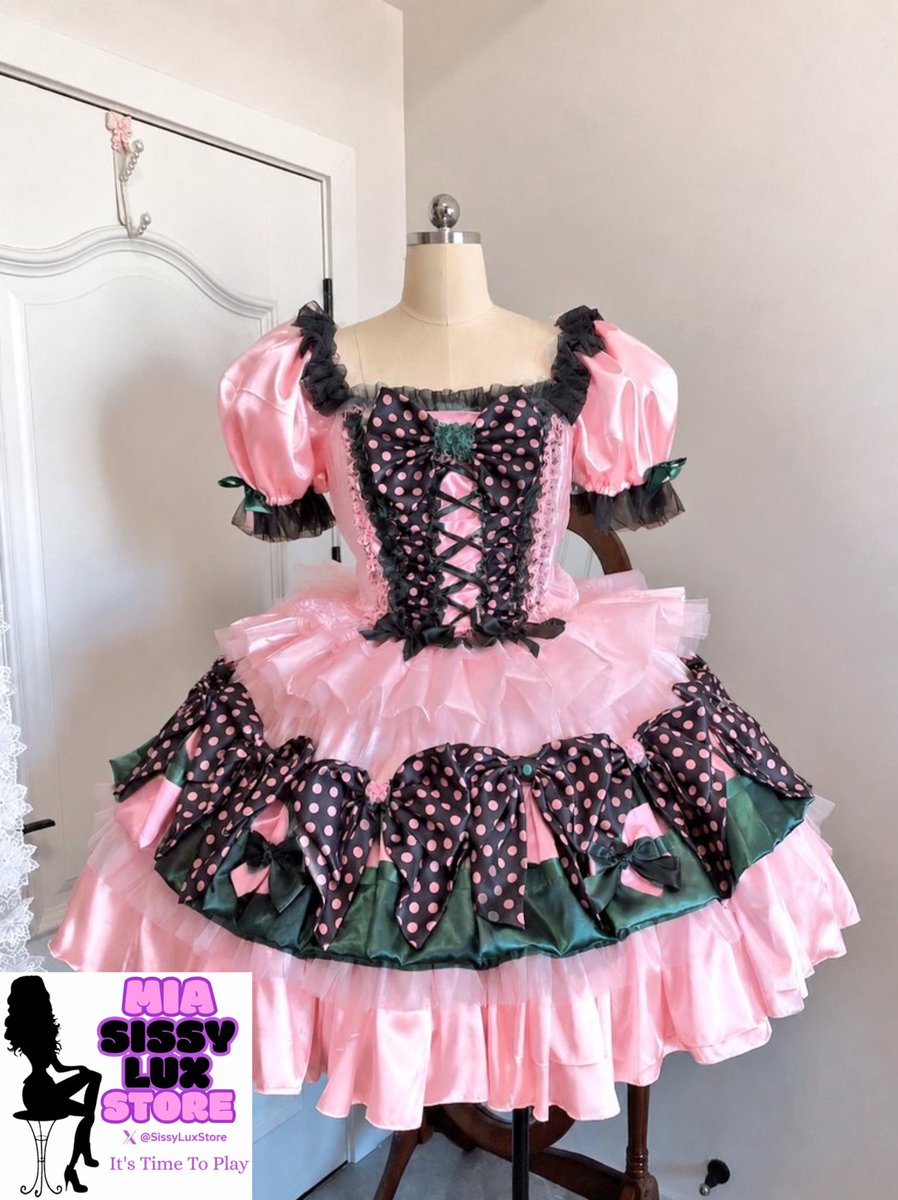SissyLuxStore's tweet photo. {GIVEAWAY}

Pick one of this outfit you're interested in 🤭🤭
The pink and black or the purple pink and white

Winner can choose any color 

Don’t miss this chance

How to enter:
🔁 Retweet
❤️ Like
✅ Follow 

Simple steps, big reward ��
Winners will be announced soon. Good luck https://t.co/Vae2X6qur3