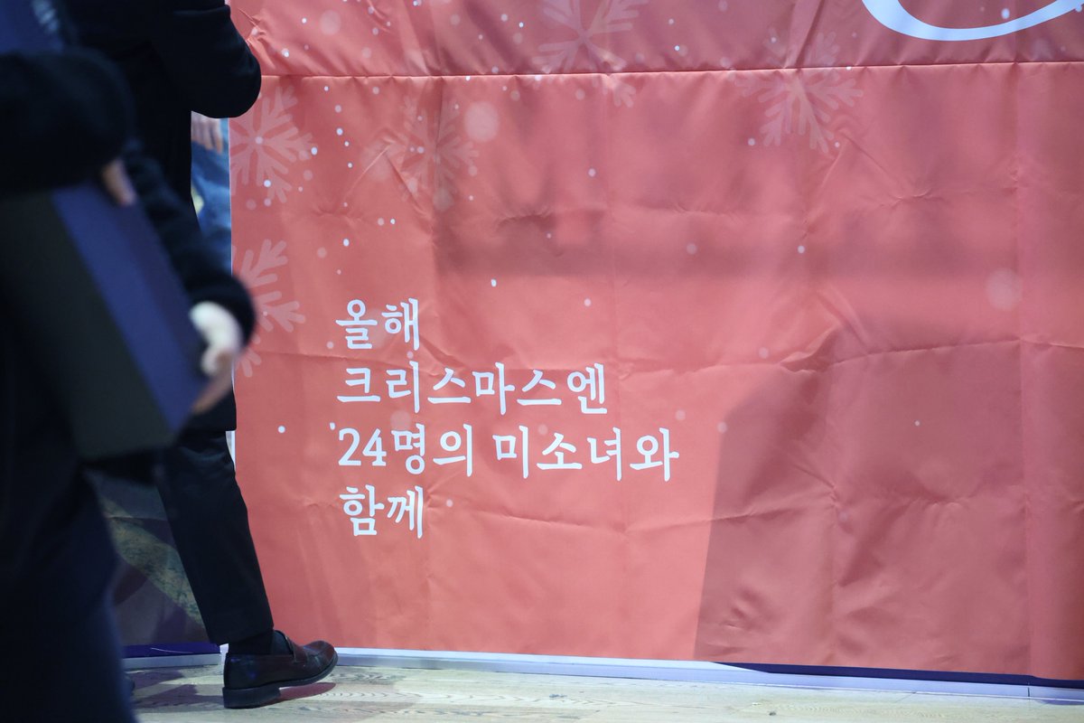 thebinest's tweet photo. 난 3분카레 버스킹도 존나어이없엇고 https://t.co/umLwDbtSpW
