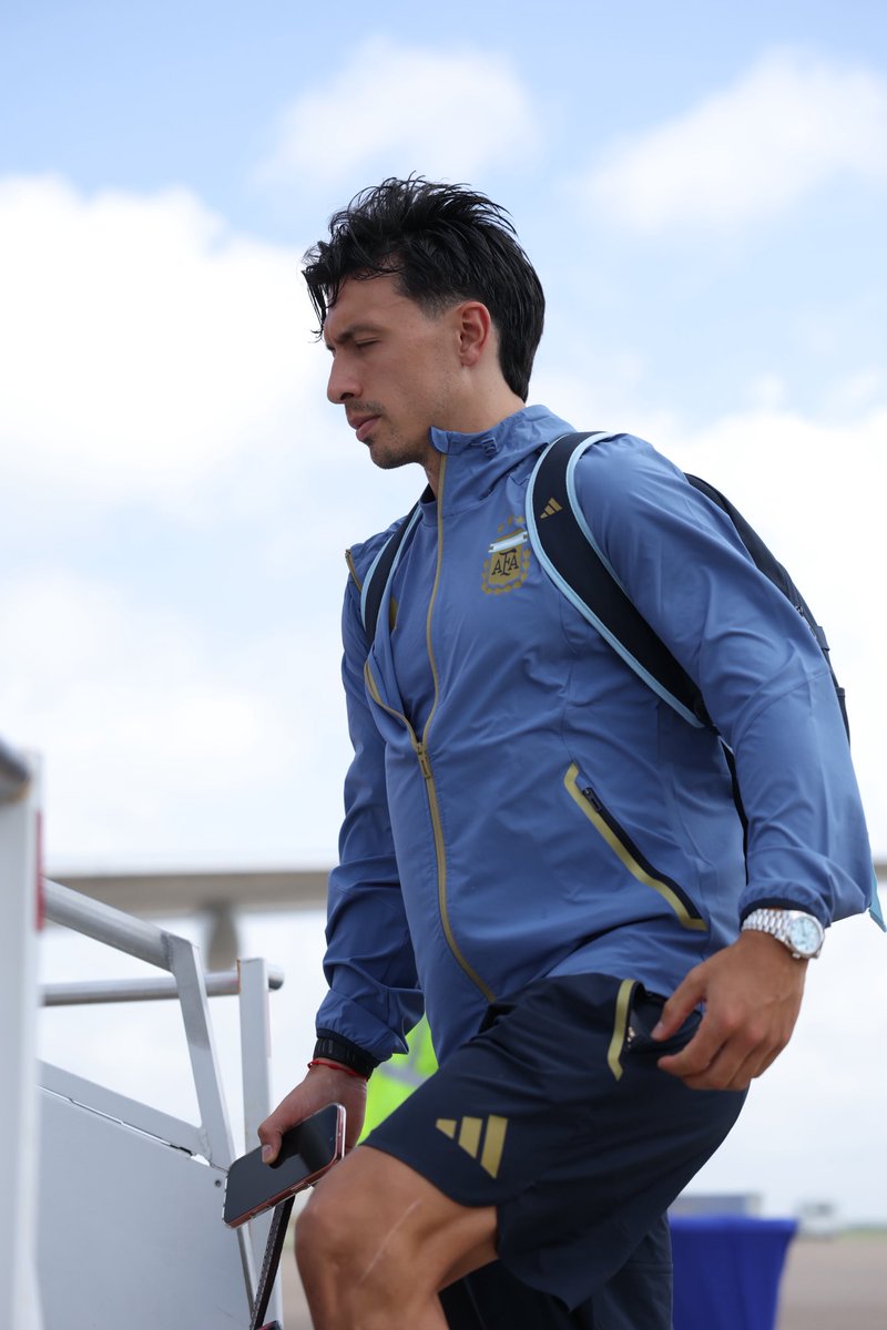 Argentina's tweet photo. #SelecciónMayor Próxima parada: Auburn, Alabama. 

¡Allá vamos! 🛫 https://t.co/EE4HhDATSC