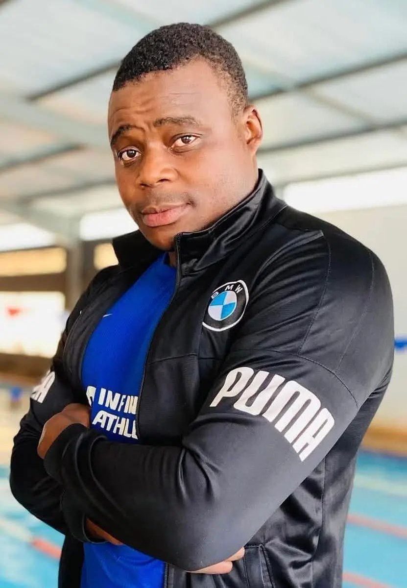 pablo_weDrip's tweet photo. mukuru we mazuva dai vamborangarira Coach Rambo. basa rikubatwa nemurume uyu ihurusa chaizvo🔥🔥🔥. Lets repost until chasvika kuna Sir https://t.co/qeprw6GVs5