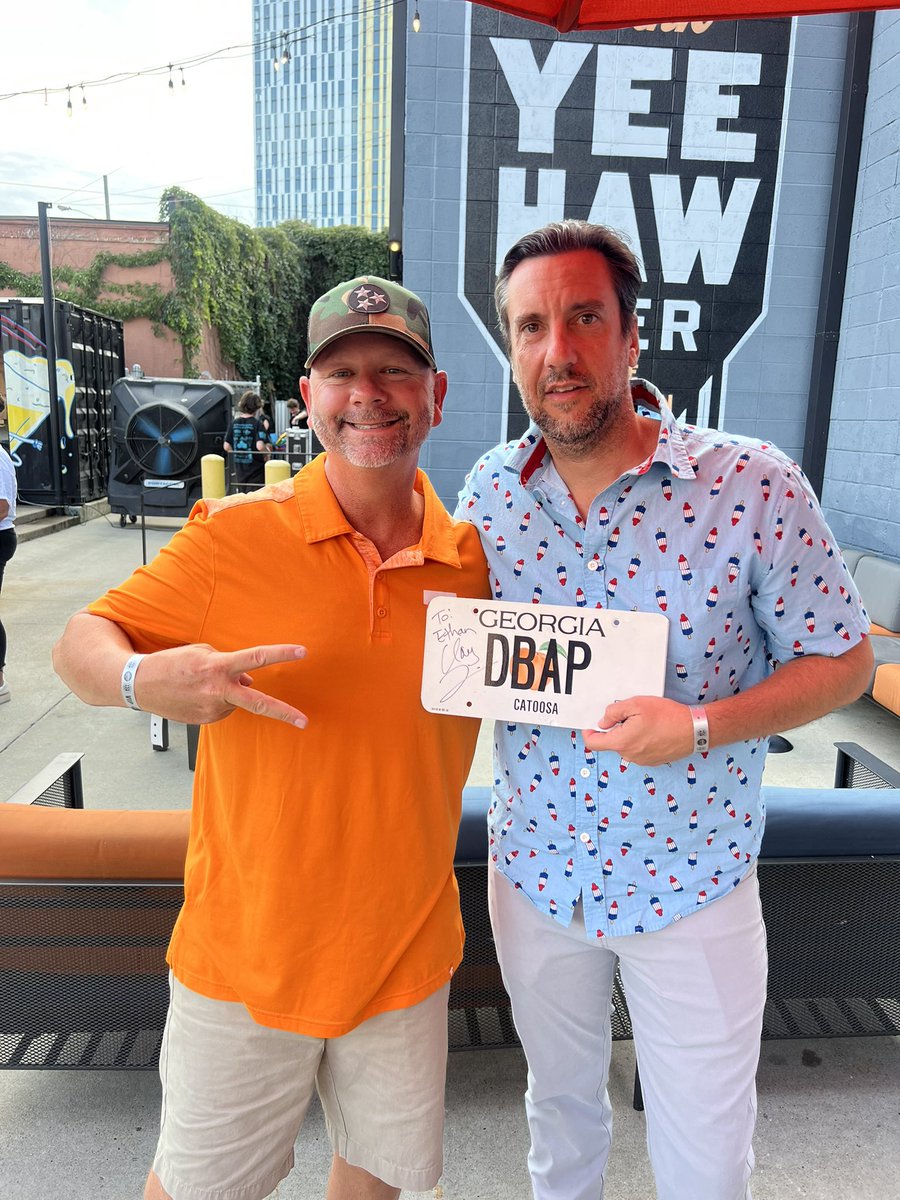 V0lsball's tweet photo. @LaraTravis We had a great time hanging with y’all! Been a fan since the early 104.5 days. https://t.co/ntg3deiaqn