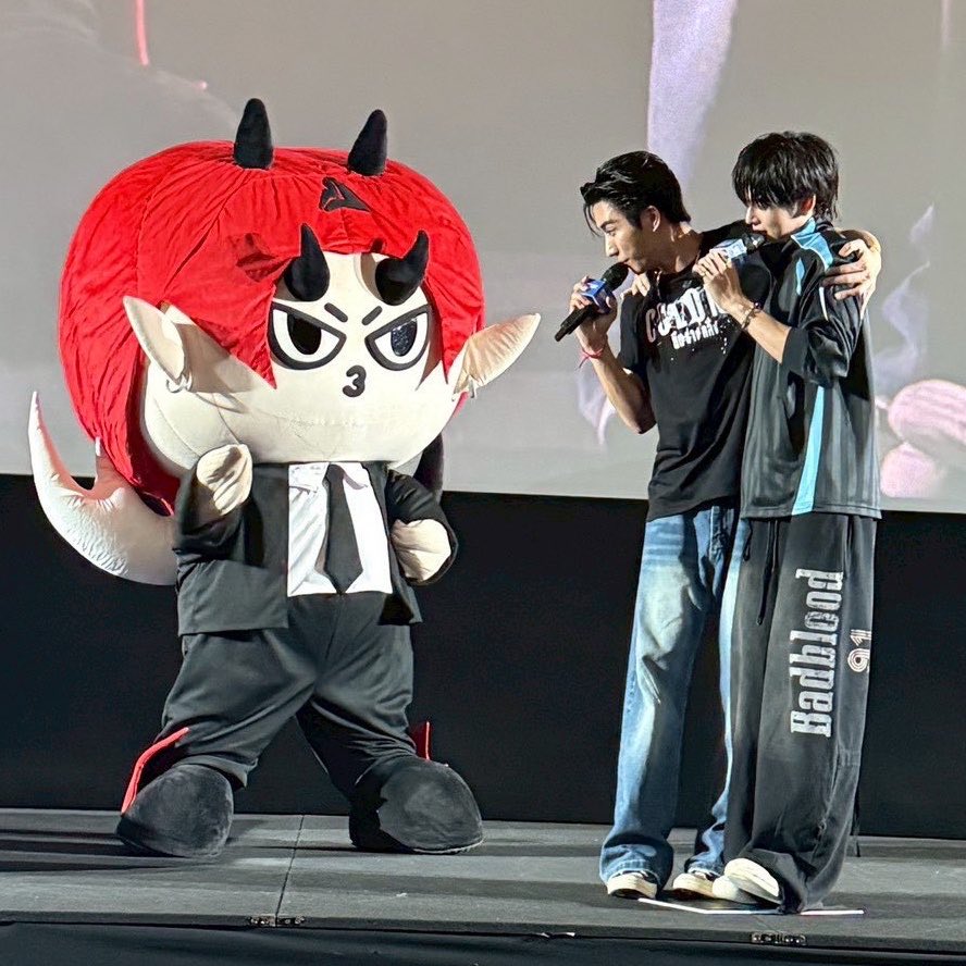 bunnybiboo's tweet photo. ชื่อภาพ : ความทุกข์ของเมี่ยง ♾️ https://t.co/LR9aOE8Ctn