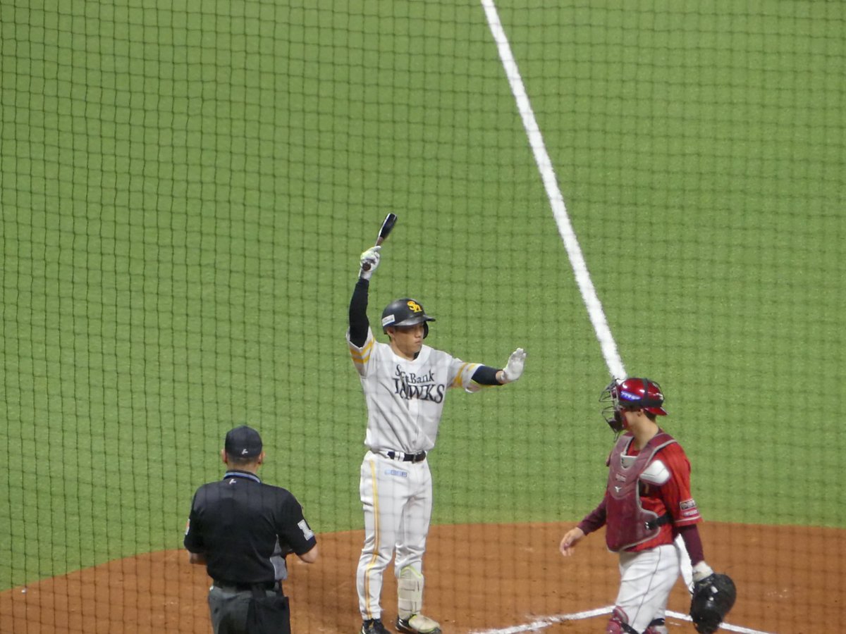 Tr4eLs's tweet photo. いつかの試合のうみんちゅ https://t.co/9NBi8uZWJh
