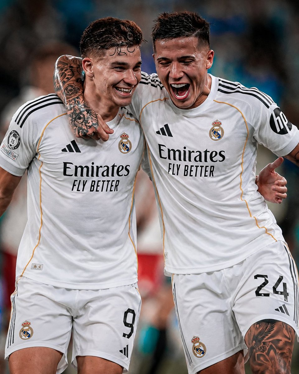 Perla_Londres's tweet photo. 💣🇦🇷 REAL MADRID VA POR ENZO FERNÁNDEZ Y JULIÁN ÁLVAREZ

🏴󠁧󠁢󠁥󠁮󠁧󠁿 Los Merengues expresaron su interés en el de Chelsea, pero aún sin oferta formal. Los Blues lo tasan en €140M, aunque les gustaría mantenerlo bajo Xabi Alonso

🇪🇸 Por la Araña, podrían enviar una oferta de los €150M que pretende Atlético Madrid mañana mismo

[@SkySportDE|@MailSport]