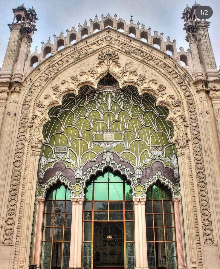 HerodotusWave's tweet photo. The Jama Masjid in Lucknow, India, a historic mosque built in 1839. https://t.co/k6jvLLUjc5