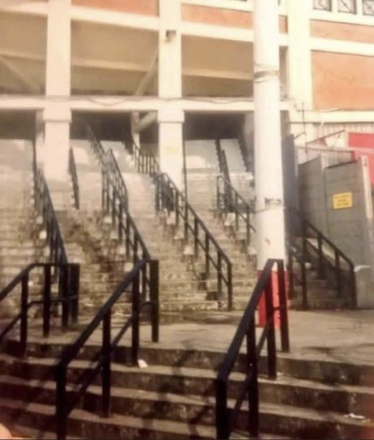 FlutterNutterz's tweet photo. The main problem with the Liverpool FC fanbase now is that only a very small % have actually walked up these steps. If you know, you know :)

They’re all setting up podcasts &amp; social media accounts instead. Dread to think how many have never actually been inside Anfield. https://t.co/7EmfIz1ylb