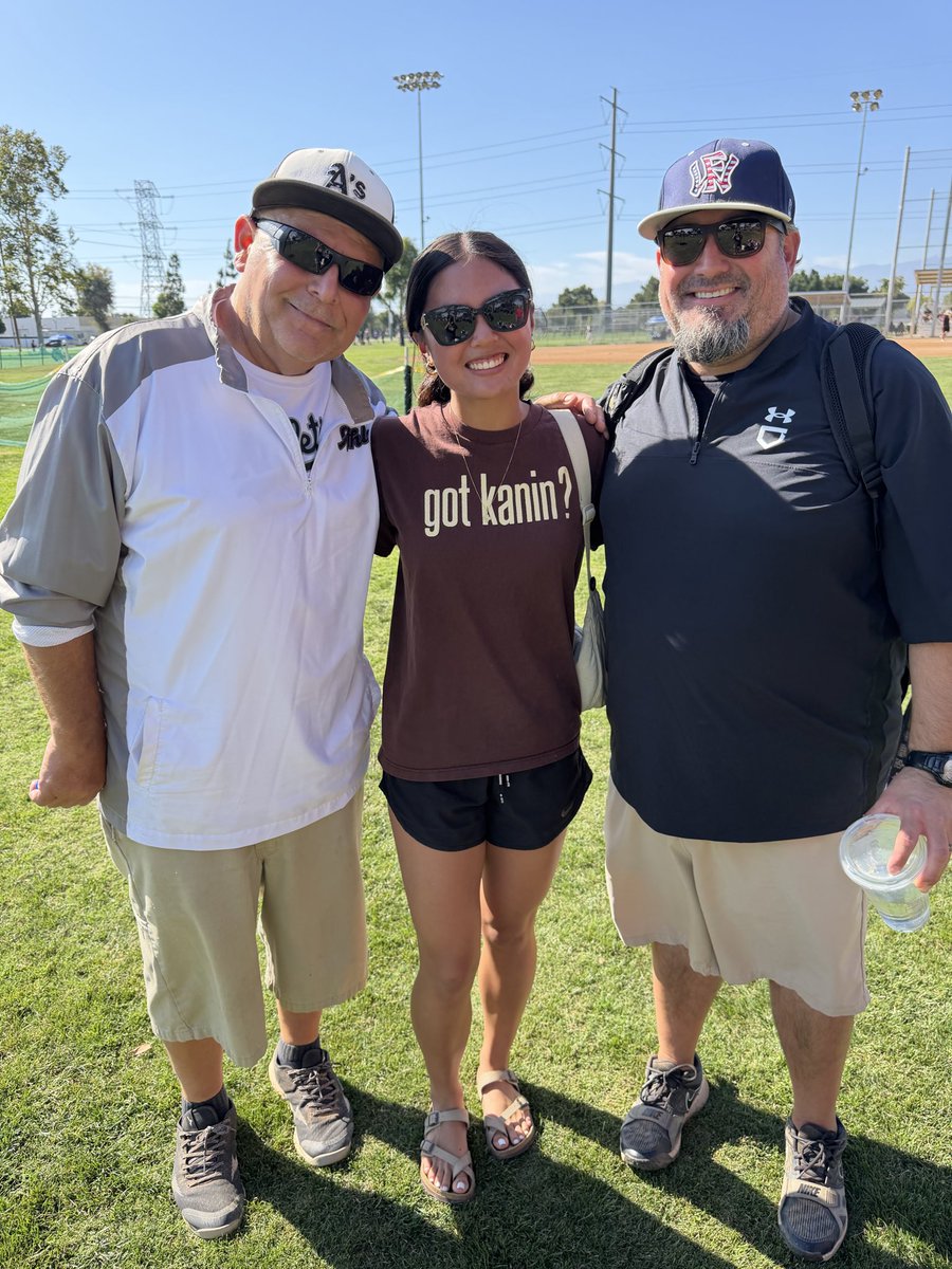 SamJeng28's tweet photo. Thankful to have spent time with my former travel team &amp; Coaches &amp; got to cheer on the girls  &amp; shared my experiences as a Student Athlete.  Excited to support them this summer. #fullcircle #givingbacktosoftball #StudentAthlete @AthMarinakis @WPISoftball https://t.co/aTvtRdHYgc