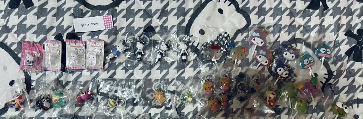 tibi0804's tweet photo. サンリオ めじるし 交換

【譲】
画像▷▶ キティ マイメロ クロミ ポチャッコ ポムポムプリン ナルミヤ たまごっち

【求】
キティ シナモン ヨッシー(💚) めじるし優先
その他も◎!
画像提示していただけると幸いです🙇🏻‍♀️

郵送📮
お気軽に💬お願いいたします😌
#ガチャ交換
#ガチャガチャ https://t.co/odookA2q1p